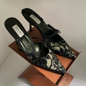 Isaac Mizhari. Black-laced low-heeled  sling-back pumps. Great condition 🤩